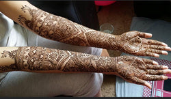 Henna Classes with Ayesha