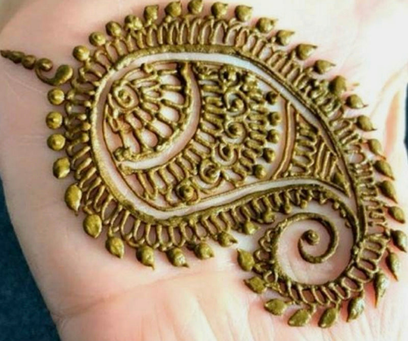 Henna Classes with Ayesha